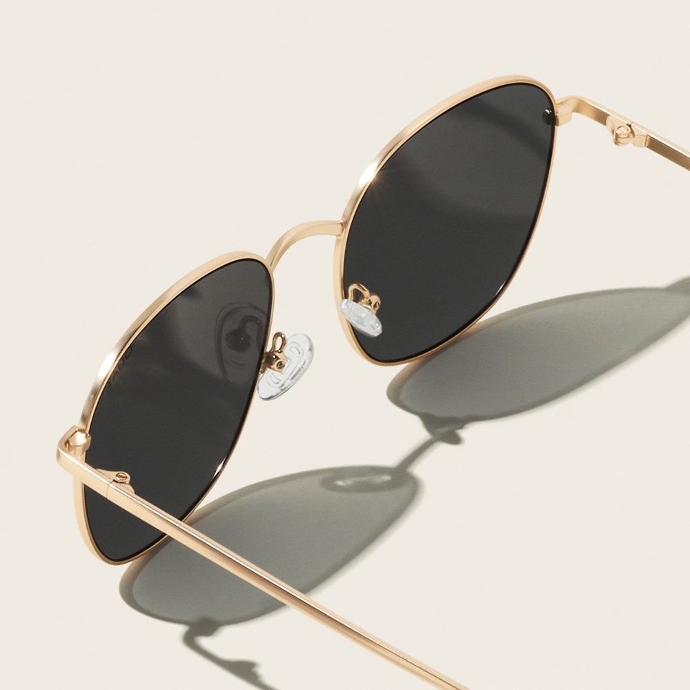 Quay Jezabell - Gold / Smoke Polarized