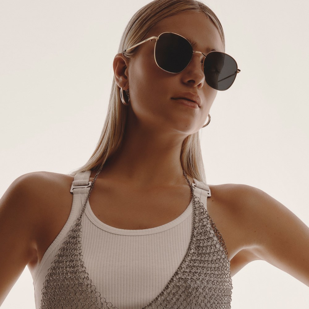 Quay Jezabell - Gold / Smoke Polarized