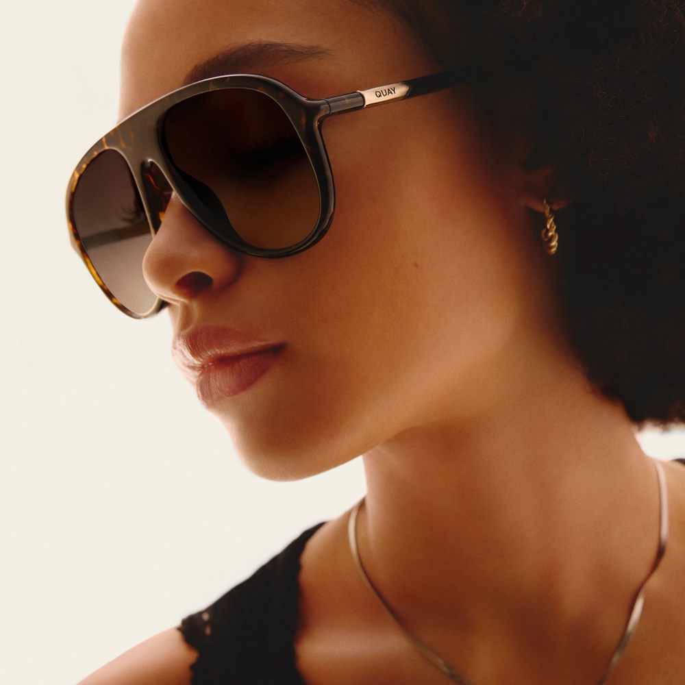 Quay Chart Topper - Dark Tort / Brown