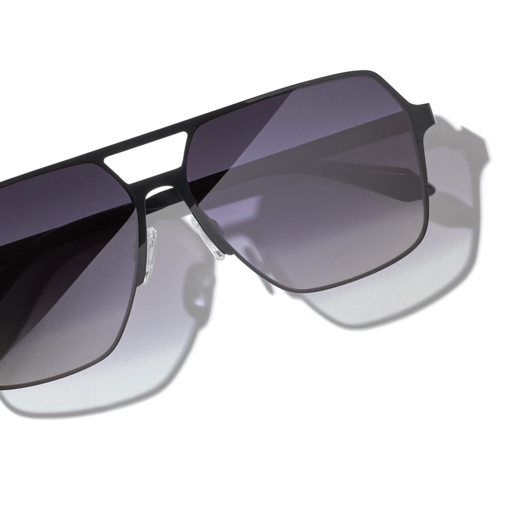 Quay Backstage Pass - Black / Black Polarized