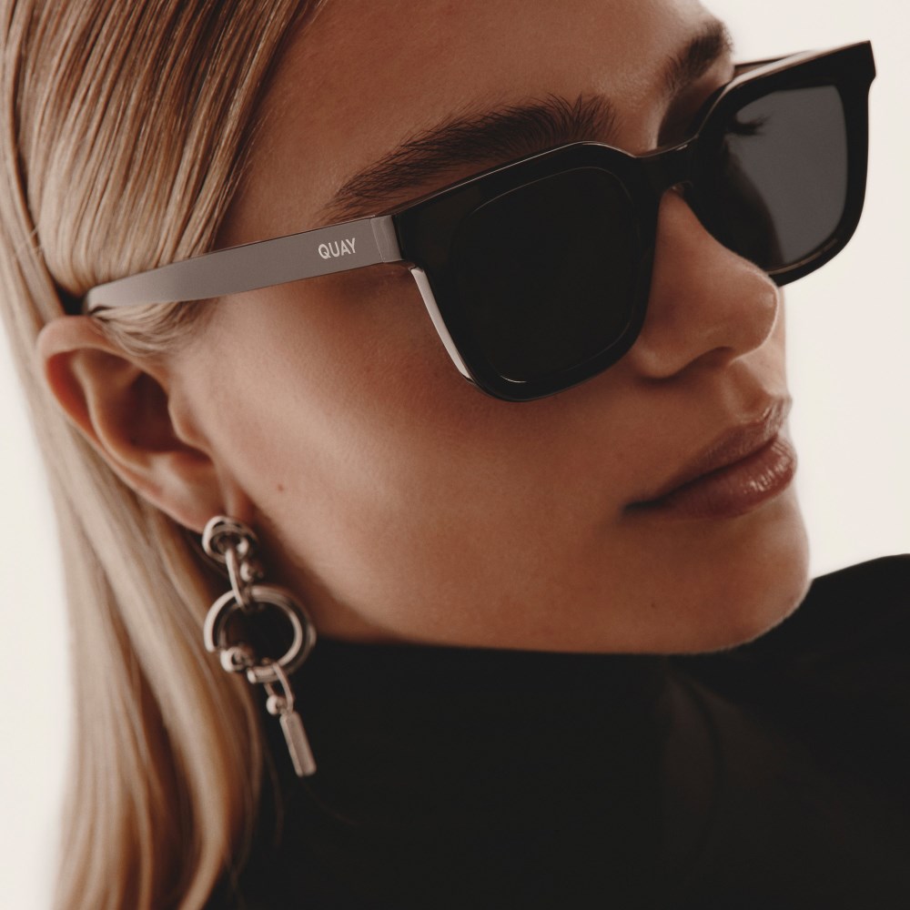 Quay Game Over - Black / Smoke Polarized