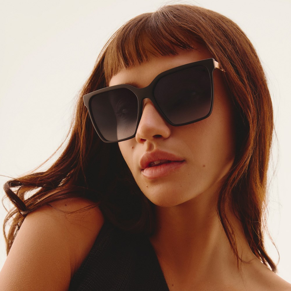 Quay Level Up Remixed - Matte Black / Smoke Polarized