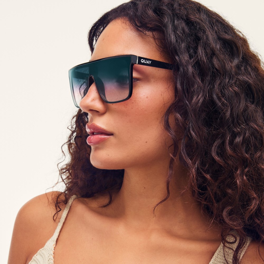 Quay Nightfall - Black / Teal Glow